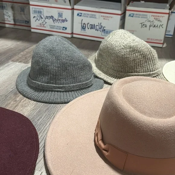 MEGA HAT SUN HAT MEGA LOT Stylish Hat Collection in Various Colors - Picture 8 of 8